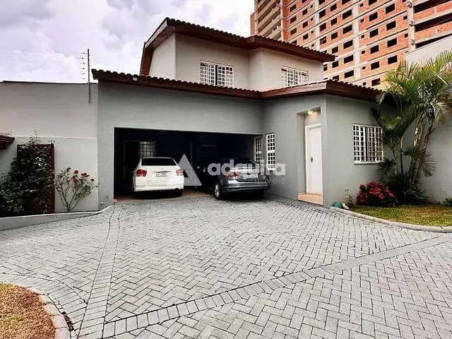 Casa com 173m² 3 quartos e 3 banheiros, à venda, no bairro Estrela em Ponta Grossa