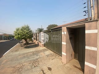 Foto do Casa-Casa tipo para venda em Jardim América com 2 quartos, sendo 1 suíte, 360m²