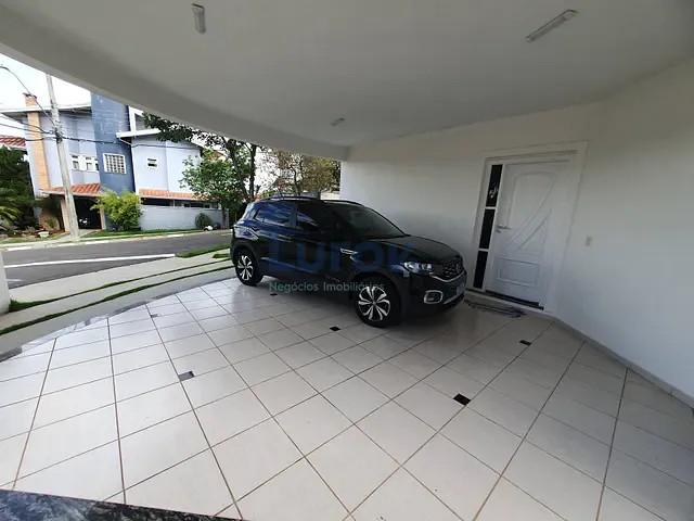 Casa com 300m² 3 quartos e 4 banheiros, à venda, no bairro Santa Cruz em Valinhos