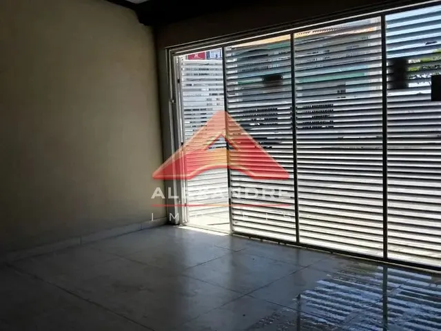 Casa com 10m² 3 quartos e 3 banheiros, à venda, no bairro Vila Industrial em São José Dos Campos