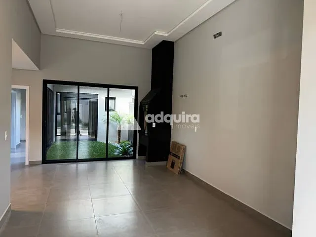 Casa com 206m² 3 quartos e 2 banheiros, à venda, no bairro Contorno em Ponta Grossa
