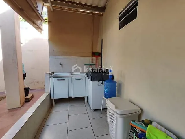 Casa com 265m² 2 quartos e 1 banheiro, à venda, no bairro Guanandi II em Campo Grande