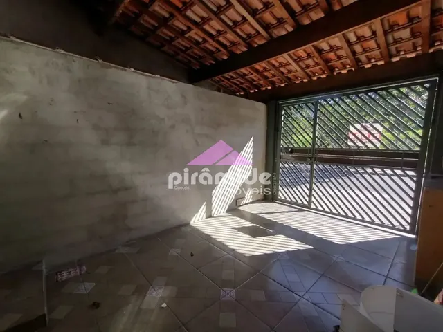 Casa com 125m² 4 quartos e 3 banheiros, para alugar, no bairro Campos de São José em São José Dos Campos