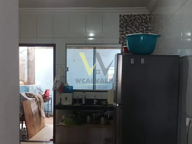 Casa com 150m² 3 quartos e 2 banheiros, à venda, no bairro Residencial Florença em Anápolis