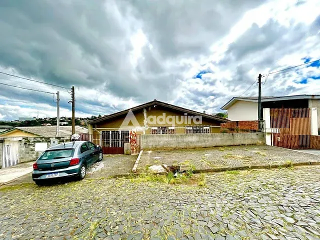 Casa com 490m² 3 quartos e 1 banheiro, à venda, no bairro Chapada em Ponta Grossa