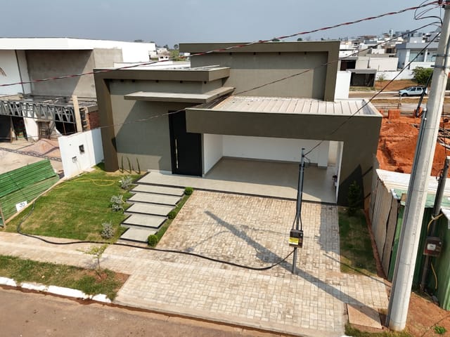 Foto do Casa - Casa no condomínio Villa Toscana para venda com 3 quartos, sendo 3 suítes, 240m² | Lares e Andares Imóveis