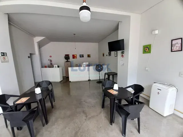 Sobrado com 700m² 3 quartos e 4 banheiros, à venda, no bairro Jardim Monte Verde em Valinhos