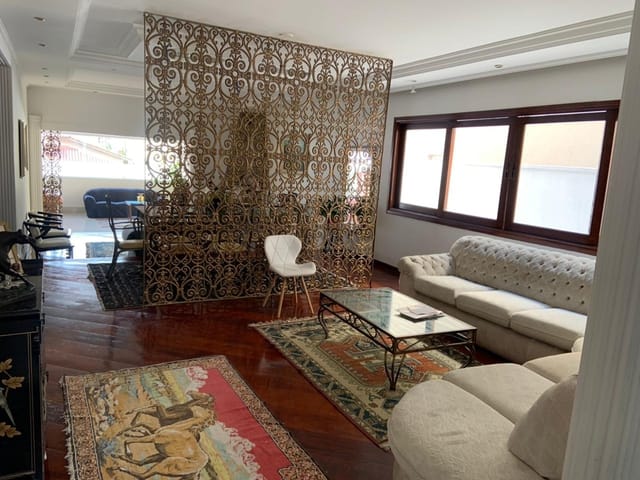 Casa com 455m² 4 quartos e 4 banheiros, à venda, no bairro Alphaville em Santana de Parnaíba