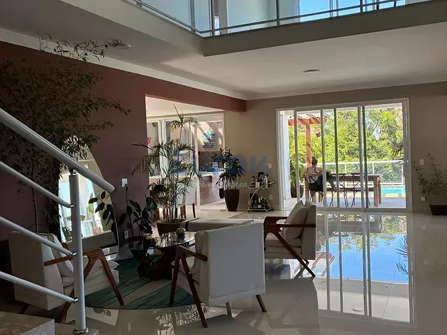 Casa com 800m² 5 quartos e 9 banheiros, à venda ou para alugar, no bairro Chácara Flora em Valinhos