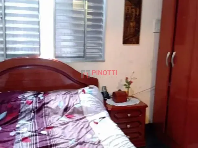 Casa 3 quartos e 2 banheiros, à venda, no bairro Santa Terezinha em São Bernardo do Campo