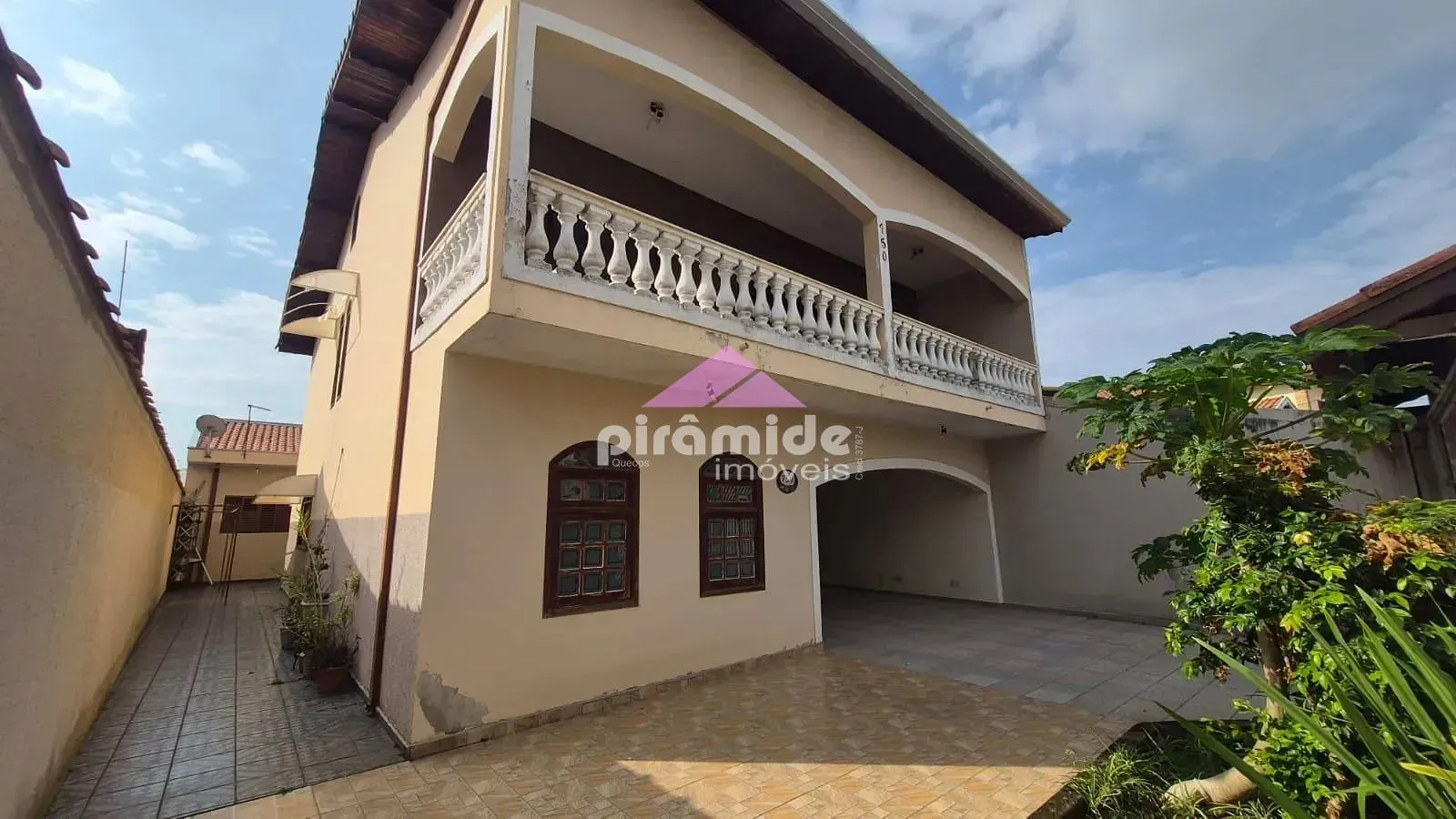 Casa, 3 quartos, 266 m² - Foto 2