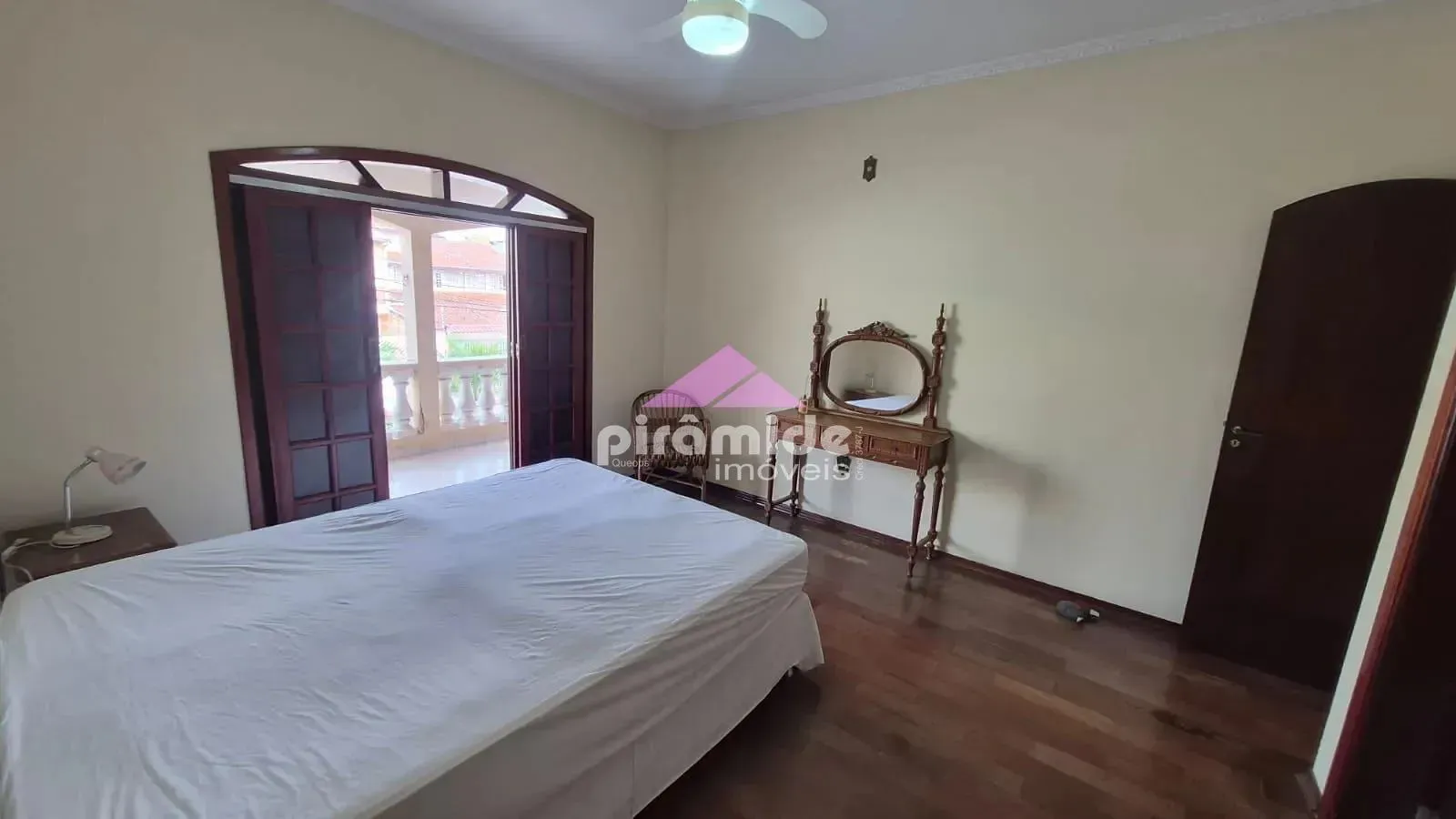 Casa, 3 quartos, 266 m² - Foto 29