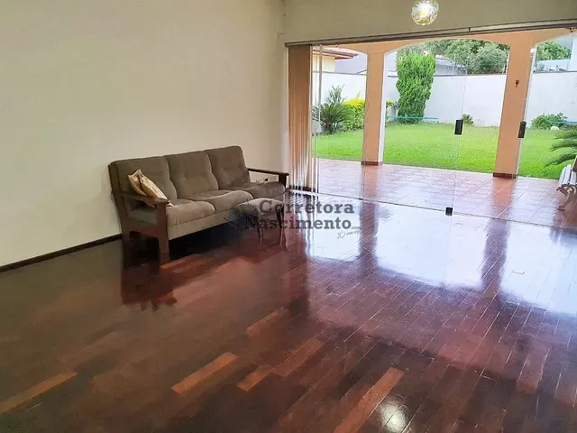 Casa com 1m² 3 quartos e 3 banheiros, à venda, no bairro Centro em Jacareí