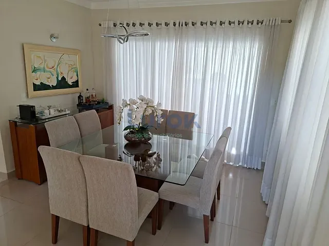 Casa com 330m² 3 quartos e 5 banheiros, à venda, no bairro Santa Cruz em Valinhos