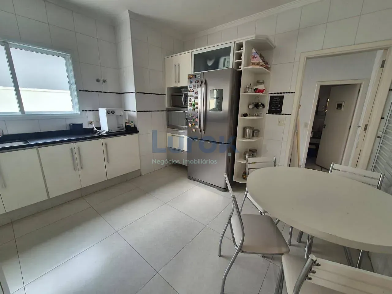 Casa, 3 quartos, 267 m² - Foto 11