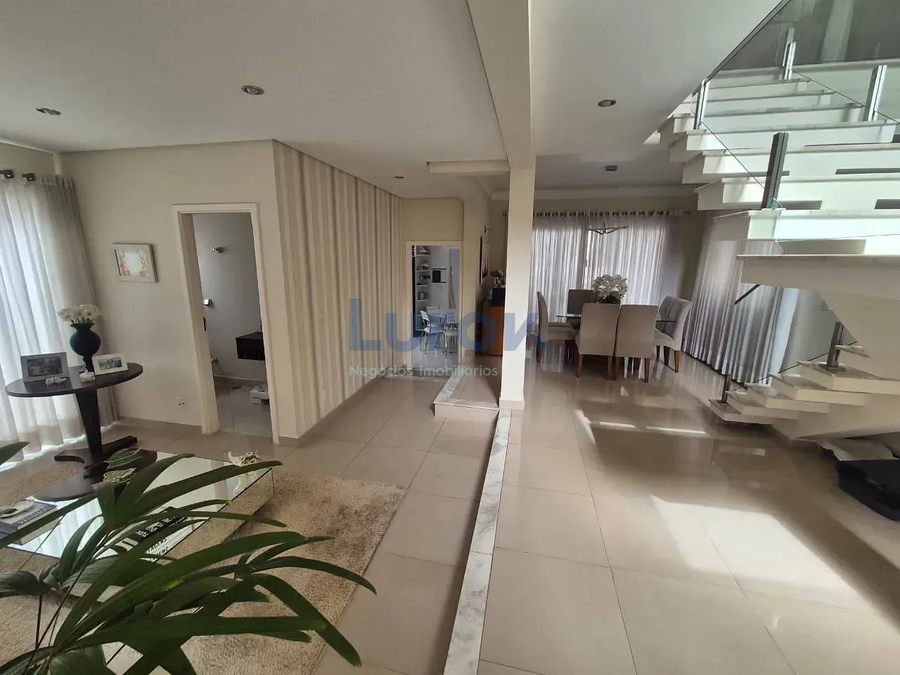 Casa, 3 quartos, 267 m² - Foto 3