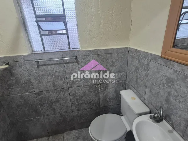 Casa com 200m² 1 quarto e 1 banheiro, à venda, no bairro Vila Alexandrina em São José Dos Campos