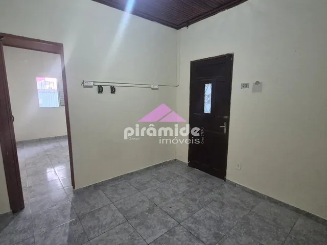 Casa com 200m² 1 quarto e 1 banheiro, à venda, no bairro Vila Alexandrina em São José Dos Campos