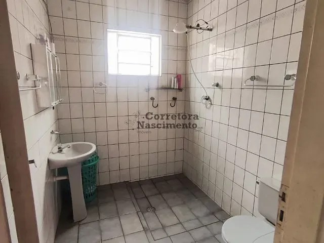 Casa com 270m² 3 quartos e 1 banheiro, à venda, no bairro Jardim das Oliveiras em Jacareí