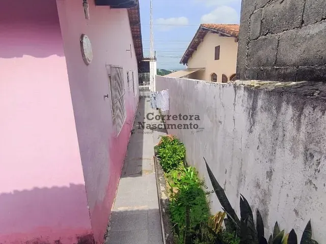 Casa com 270m² 3 quartos e 1 banheiro, à venda, no bairro Jardim das Oliveiras em Jacareí