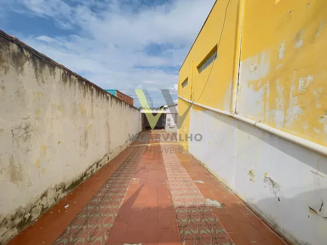 Casa com 300m², à venda, no bairro Jaiara em Anápolis