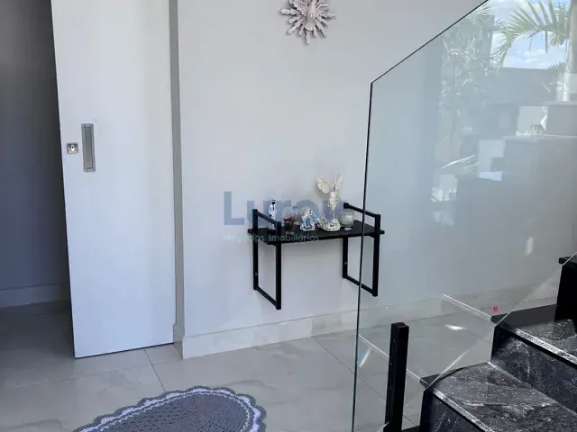 Casa com 245m² 3 quartos e 3 banheiros, à venda, no bairro Roncáglia em Valinhos