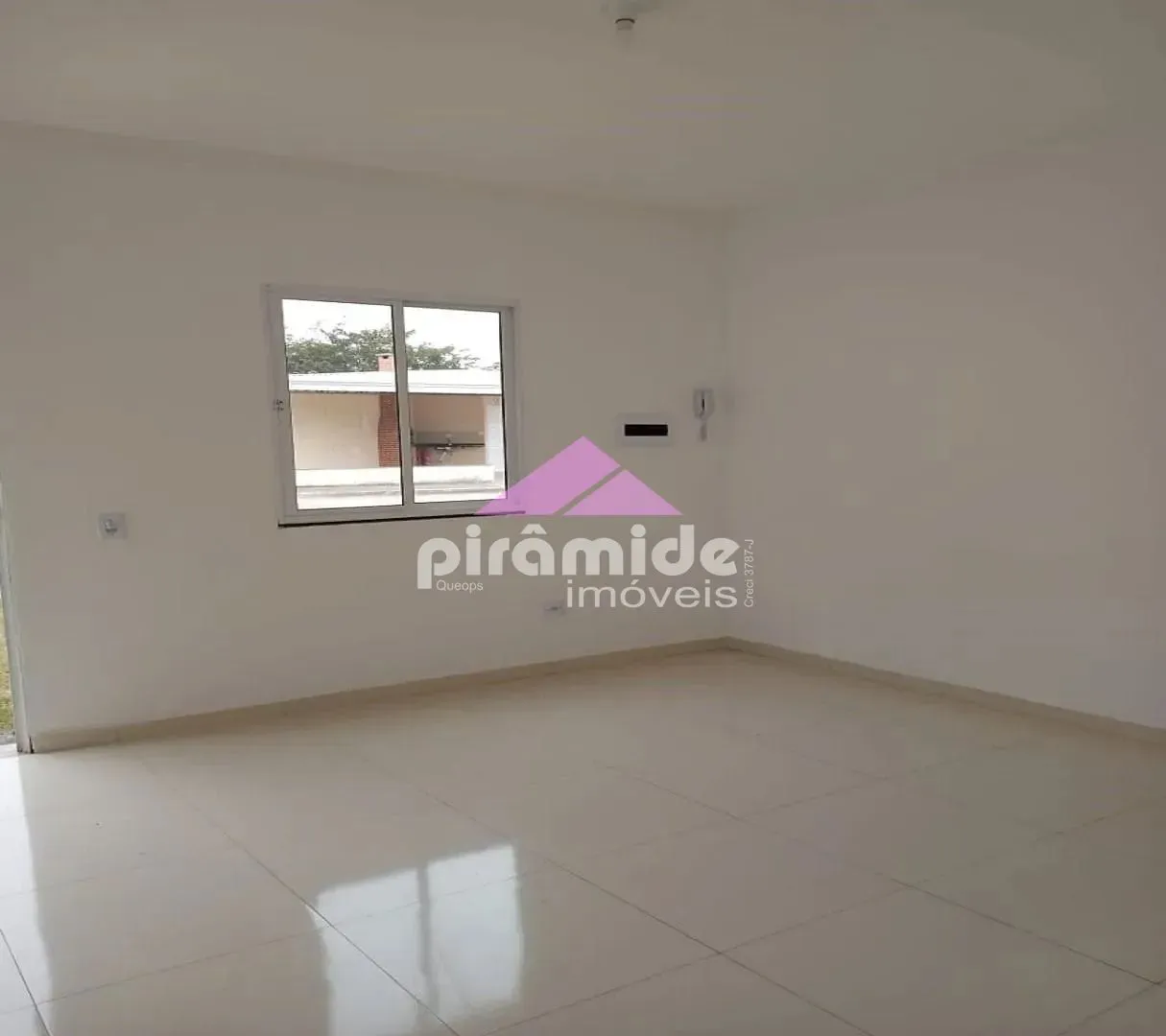 Casa, 2 quartos, 70 m² - Foto 1