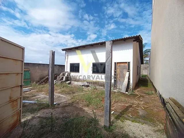 Casa com 314m² 3 quartos e 2 banheiros, à venda, no bairro Antonio Fernandes em Anápolis
