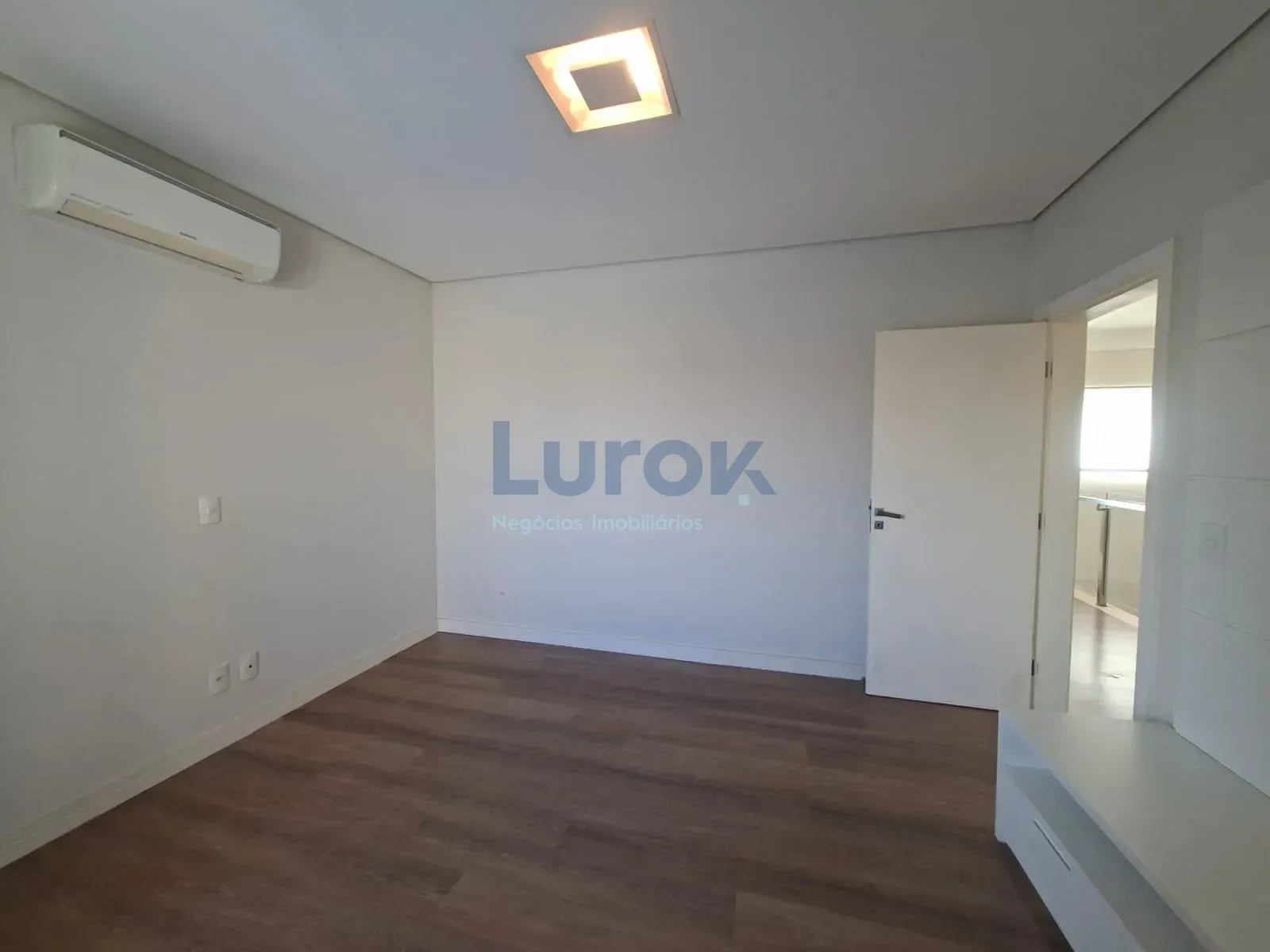 Casa, 3 quartos, 345 m² - Foto 32