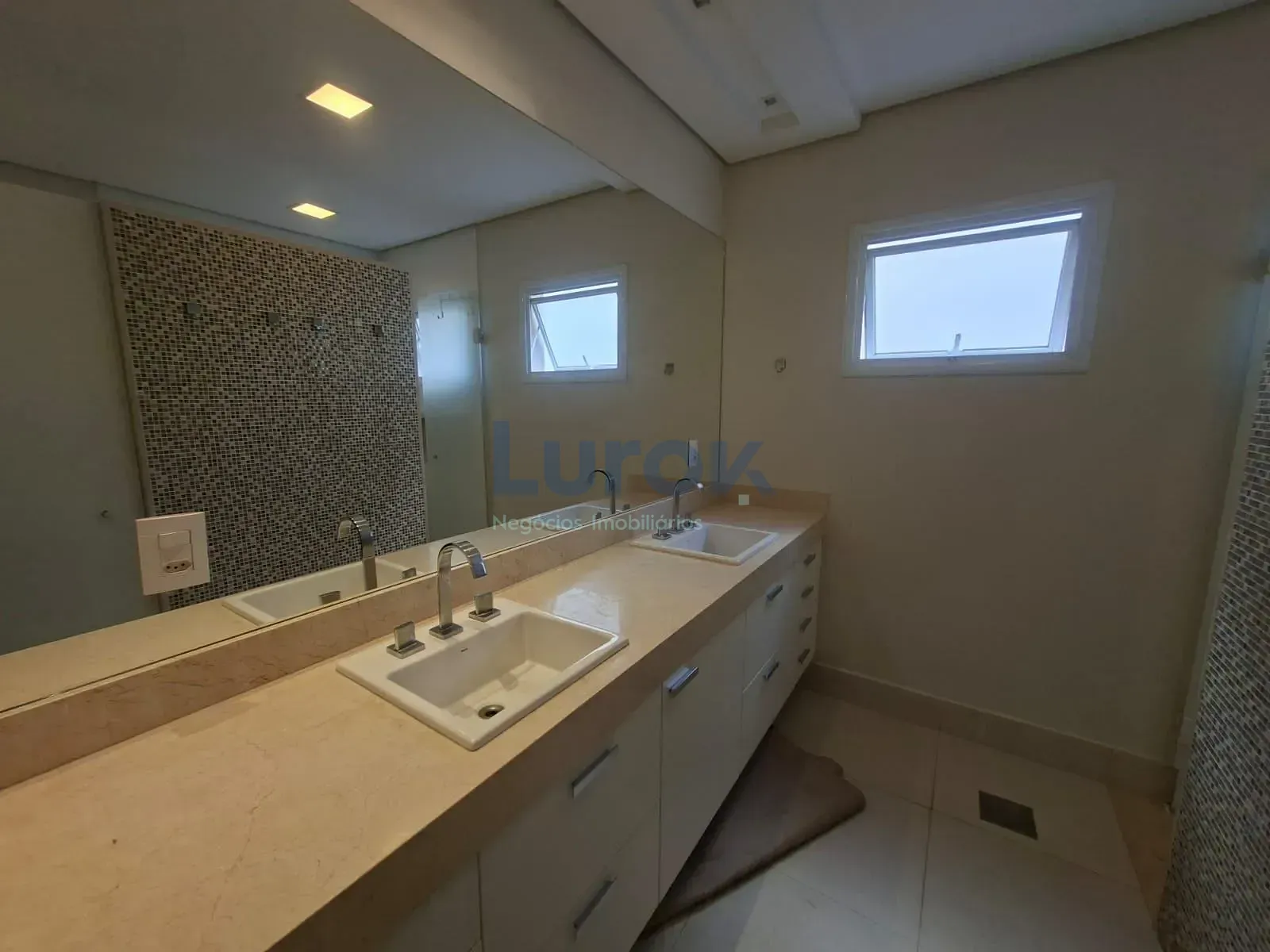 Casa, 3 quartos, 345 m² - Foto 41