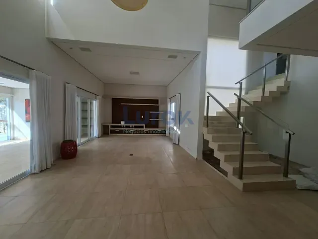 Casa com 500m² 3 quartos e 5 banheiros, à venda ou para alugar, no bairro Jardim Europa em Valinhos