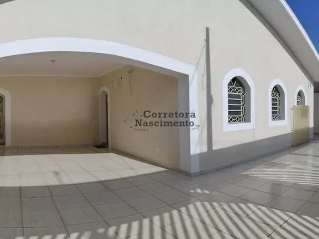 Casa com 460m², à venda, no bairro Parque Itamarati em Jacareí