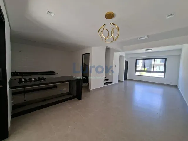 Casa com 168m² 3 quartos e 4 banheiros, à venda, no bairro Chácaras Silvania em Valinhos