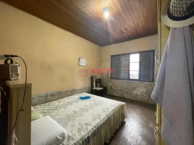 Casa 2 quartos e 2 banheiros, à venda, no bairro Alves Dias em São Bernardo do Campo