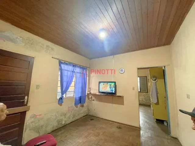 Casa 2 quartos e 2 banheiros, à venda, no bairro Alves Dias em São Bernardo do Campo