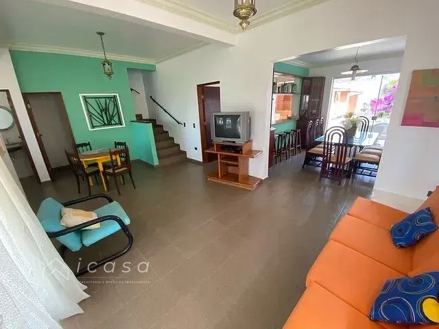 Casa com 360m² 4 quartos e 4 banheiros, à venda, no bairro Lagoinha em Ubatuba