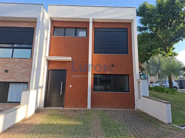 Casa com 175m² 3 quartos e 4 banheiros, para alugar, no bairro Chácaras Silvania em Valinhos