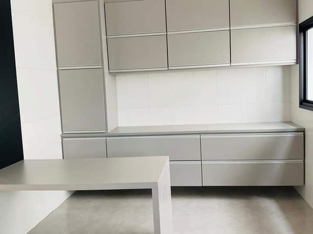Casa com 360m² 4 quartos e 6 banheiros, à venda ou para alugar, no bairro Alphaville em Santana de Parnaíba
