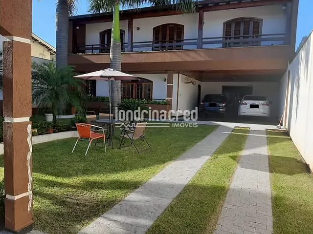 Casa com 365m², à venda, no bairro Coliseu em Londrina