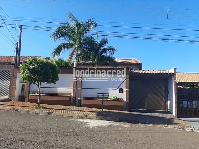 Casa com 365m², à venda, no bairro Coliseu em Londrina