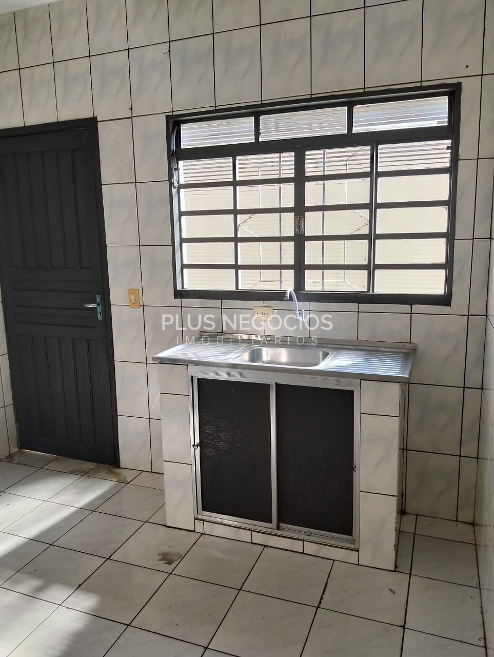 Casa para alugar com 2 quartos, 46m² - Foto 10