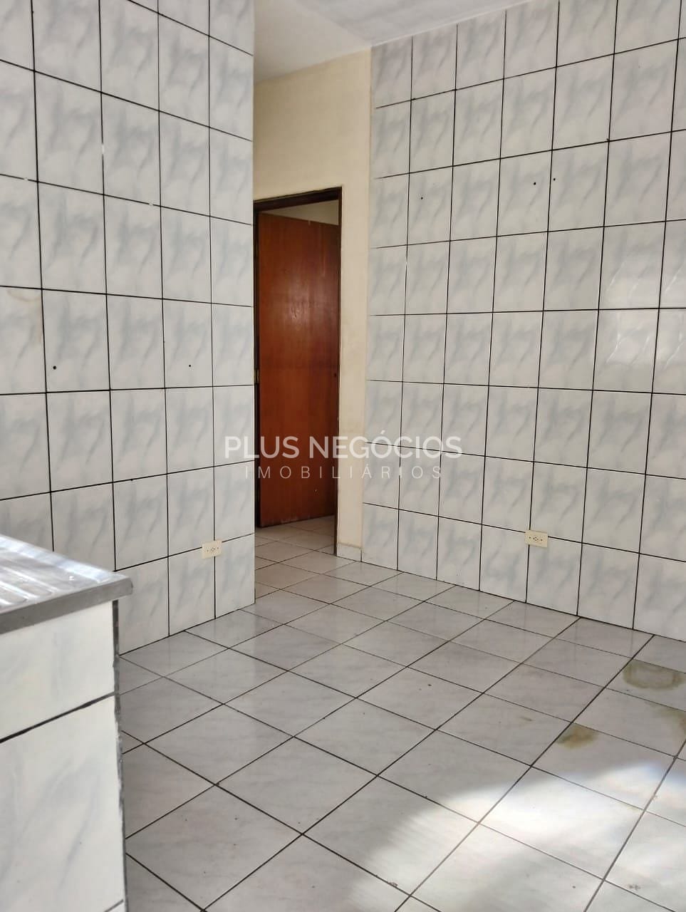 Casa para alugar com 2 quartos, 46m² - Foto 13