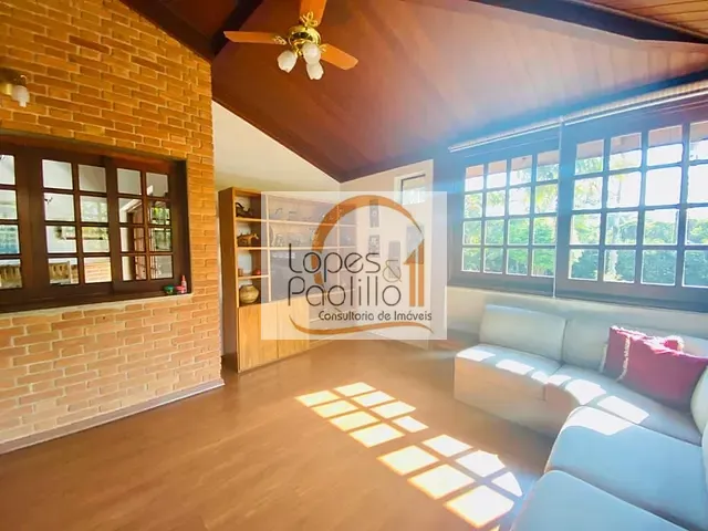 Casa com 3226m² 4 quartos e 4 banheiros, à venda, no bairro Loanda em Atibaia
