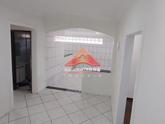 Casa com 199m² 3 quartos e 3 banheiros, à venda, no bairro Jardim Ismênia em São José dos Campos