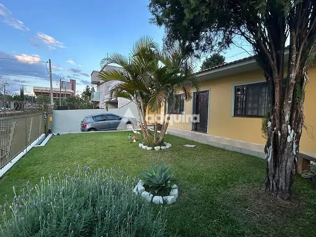 Casa com 596m² 2 quartos e 2 banheiros, à venda, no bairro Oficinas em Ponta Grossa