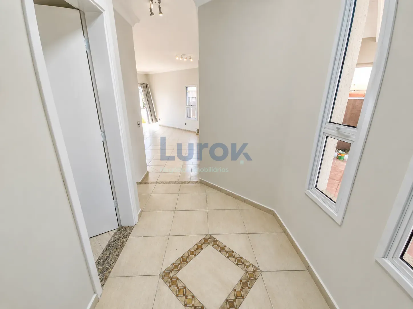 Casa, 3 quartos, 234 m² - Foto 3