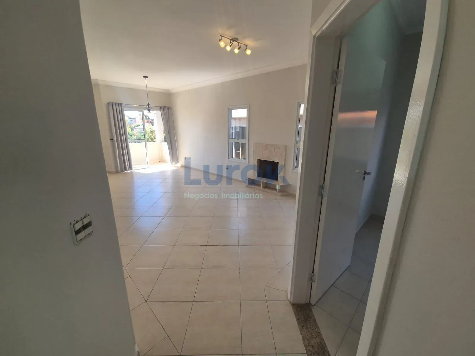 Casa, 3 quartos, 234 m² - Foto 8