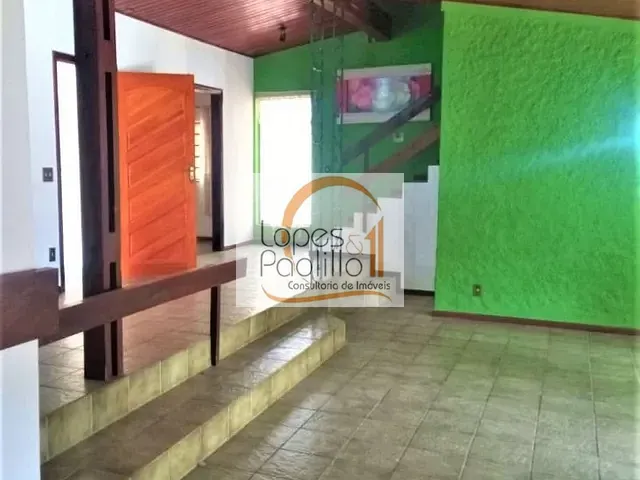 Casa com 591m² 3 quartos e 3 banheiros, à venda, no bairro Vila Santista em Atibaia