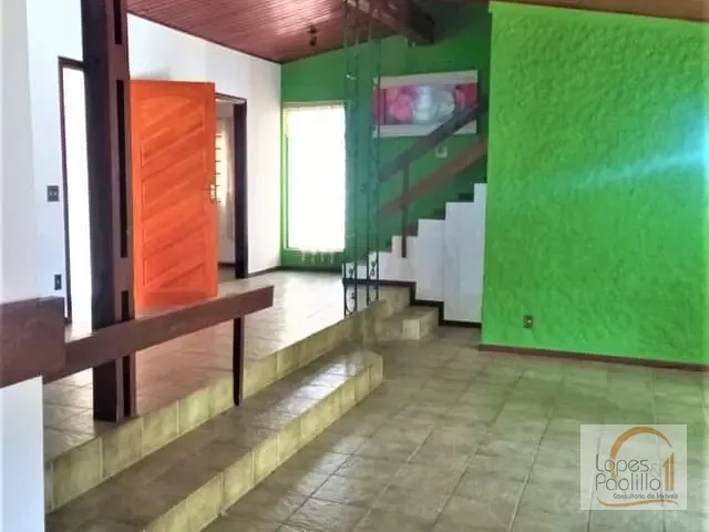 Casa com 591m² 3 quartos e 3 banheiros, à venda, no bairro Vila Santista em Atibaia