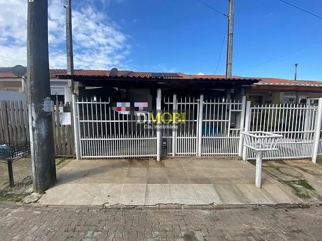 Casa com 70m² 1 quarto e 1 banheiro, à venda, no bairro Chácara das Rosas em Cachoeirinha